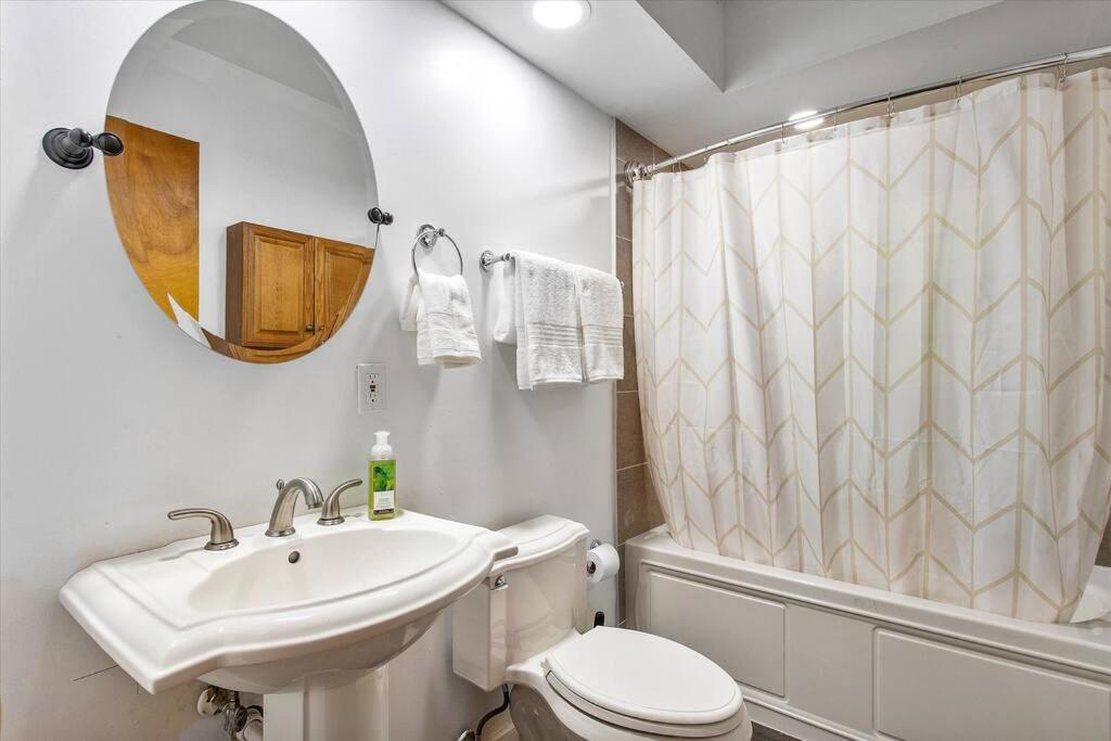 Serenity In The Suburbs: Your Gorgeous Rva Getaway Richmond