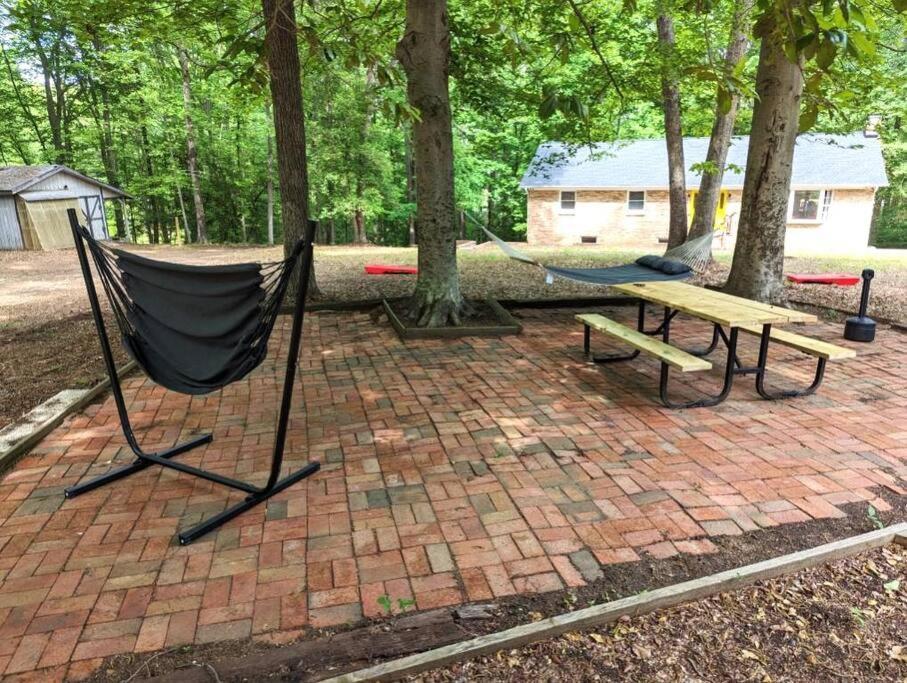 Serenity In The Suburbs: Your Gorgeous Rva Getaway *
