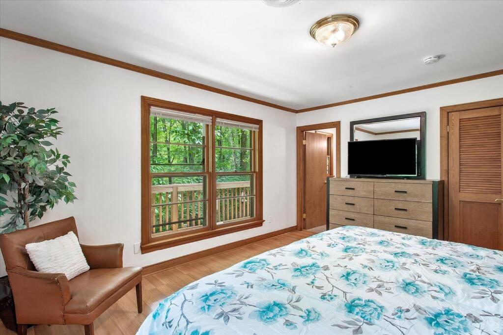 Serenity In The Suburbs: Your Gorgeous Rva Getaway Richmond